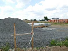 V lokalitě stavebních míst „u&nbsp;rybníků“ už panuje čilý stavební ruch