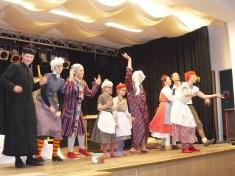 Divadelní ochotníci „Raubíři“ z&nbsp;Ludgeřovic hráli pro&nbsp;děti (2009)